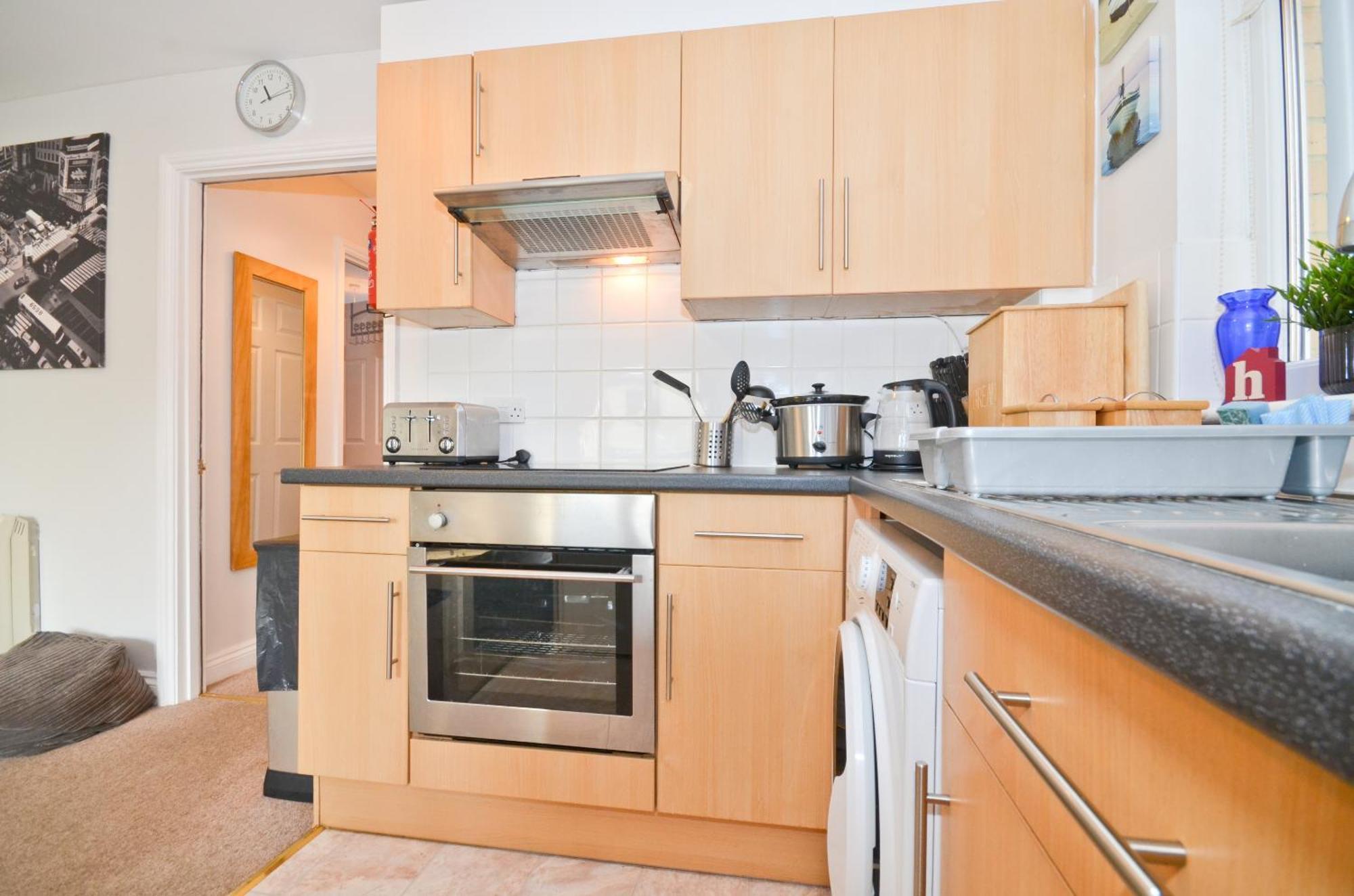 Апартаменты Whippingham, Creek Gardens - Isle Of Wight Вуттон-Бридж Экстерьер фото